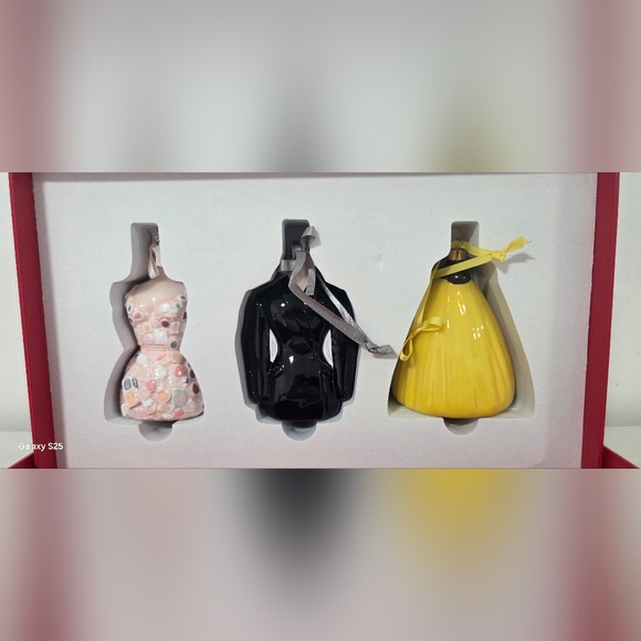 Givenchy 2025 CHRISTMAS ORNAMENTS. VIP RARE - Picture 5 of 10